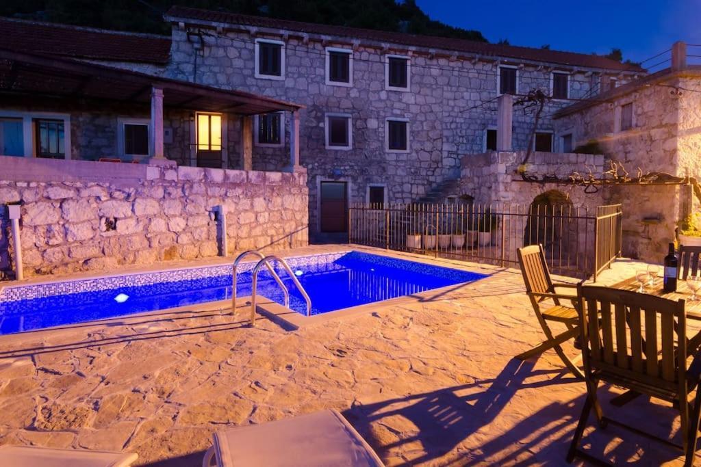 Private Pool Villa - Meditteranean Peace Слано Екстер'єр фото