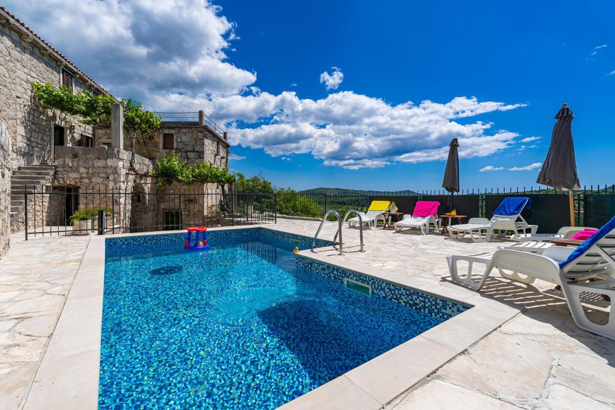 Private Pool Villa - Meditteranean Peace Слано Екстер'єр фото